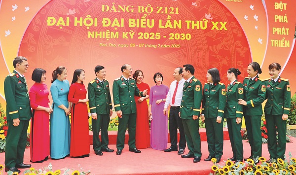 Tổng cục Công nghiệp quốc phòng chú trọng giáo dục chính trị vững chắc, quản lý tư tưởng chủ động